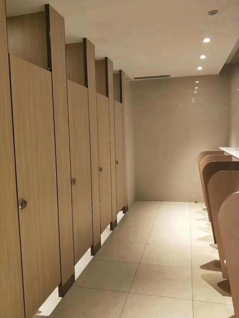 新鄉恒屹建材 專業抗倍特板衛生間隔斷供應商