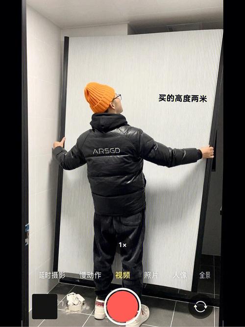 小戶型衛生間巧用隱形淋浴隔斷，輕松省下千元空間與預算